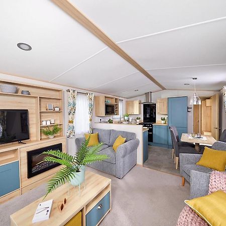 Ocean Heights Holiday Park New Quay  Esterno foto