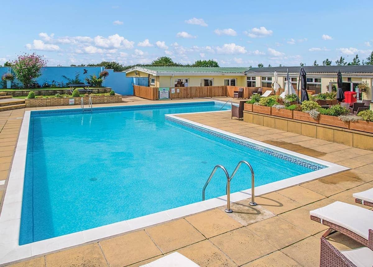 Ocean Heights Holiday Park New Quay  Esterno foto